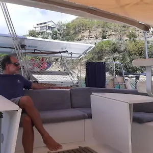 Bateau-hôtel Catamaran Cypraea, Terre-De-Haut